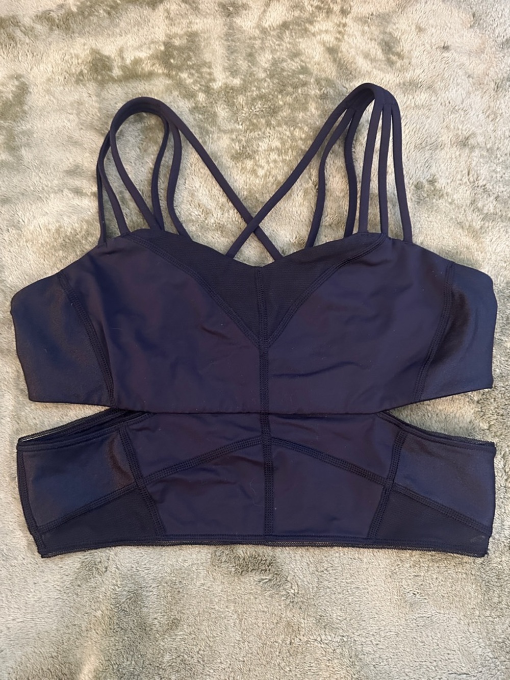 Lululemon cutout bra crop top
